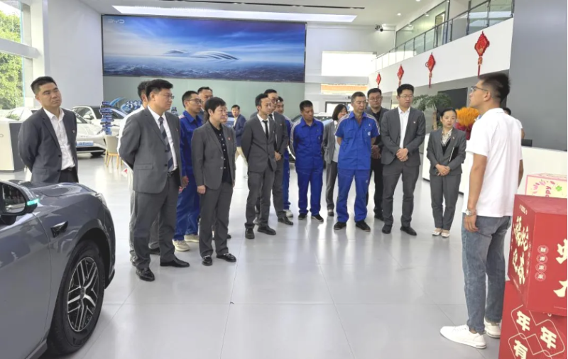 汽貿(mào)公司黨支部開展&ldquo;走出去、學(xué)進來，改作風(fēng)、促發(fā)展&rdquo;貫徹中央八項規(guī)定精神學(xué)習(xí)教育走深走實主題黨日活動