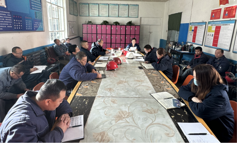 對標(biāo)對表新要求 主動(dòng)作為抓落實(shí)&mdash;&mdash;物產(chǎn)工投公司紀(jì)委召開學(xué)習(xí)貫徹中紀(jì)委、省紀(jì)委二次全會(huì)精神專題會(huì)議暨節(jié)前廉政教育警示會(huì)